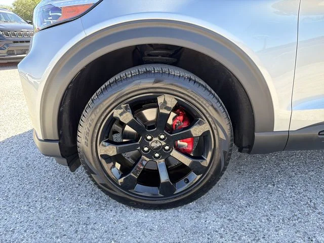 Used 2023 Silver Ford ST image 33