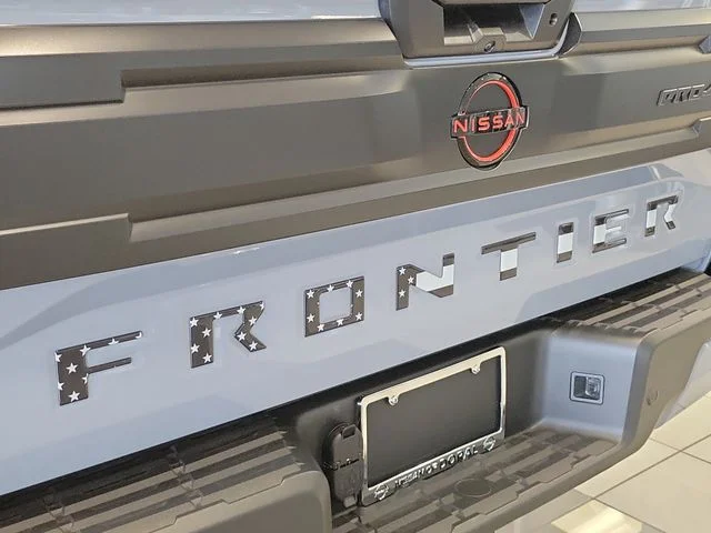 New 2026 Boulder Gray Pearl Nissan Crew Cab PRO-4X® image 7