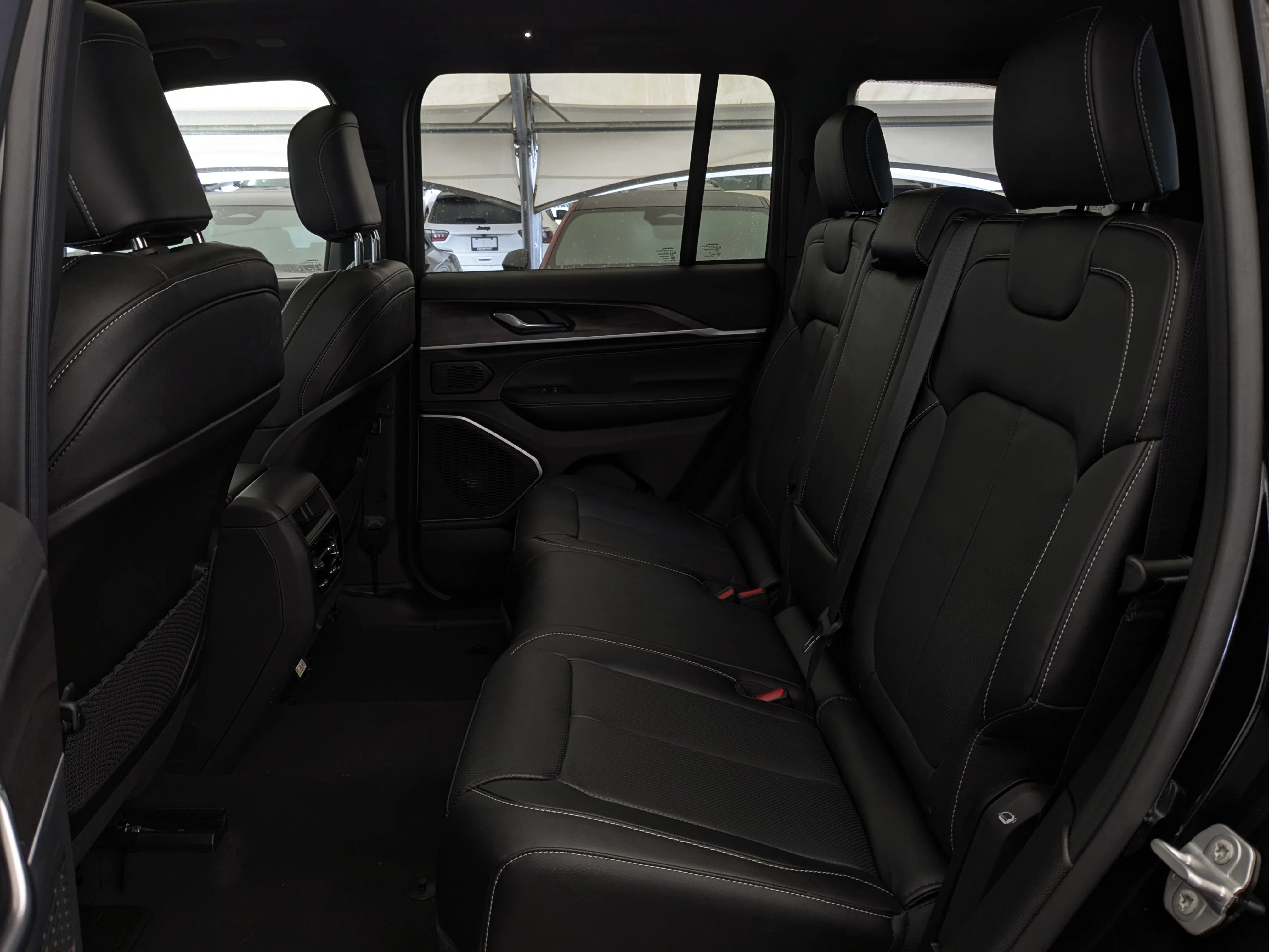 New 2026 Black Jeep Limited Reserve - - Pano Sunroof - Nappa Lthr - Vent Seats - Tow Pkg - Remote Start & More! image 28