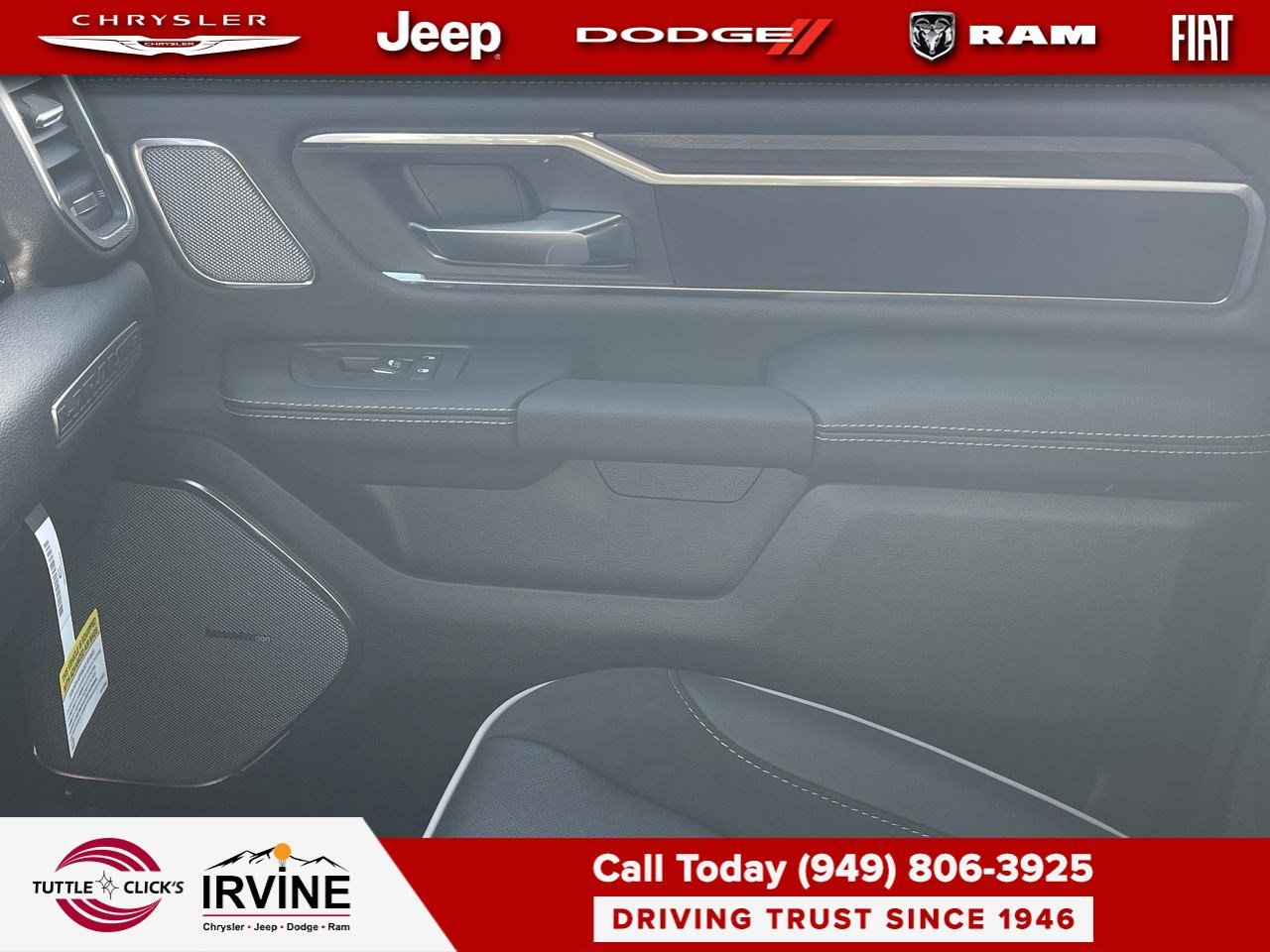 New 2026 Molten Red Pearl-Coat Exterior Paint RAM Laramie image 21