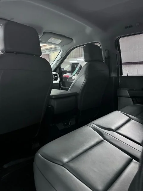 Used 2025 White Ford XL image 9