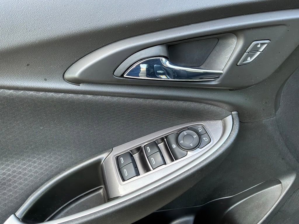 Used 2021 SHADOW GRAY METALLIC Chevrolet LS image 14