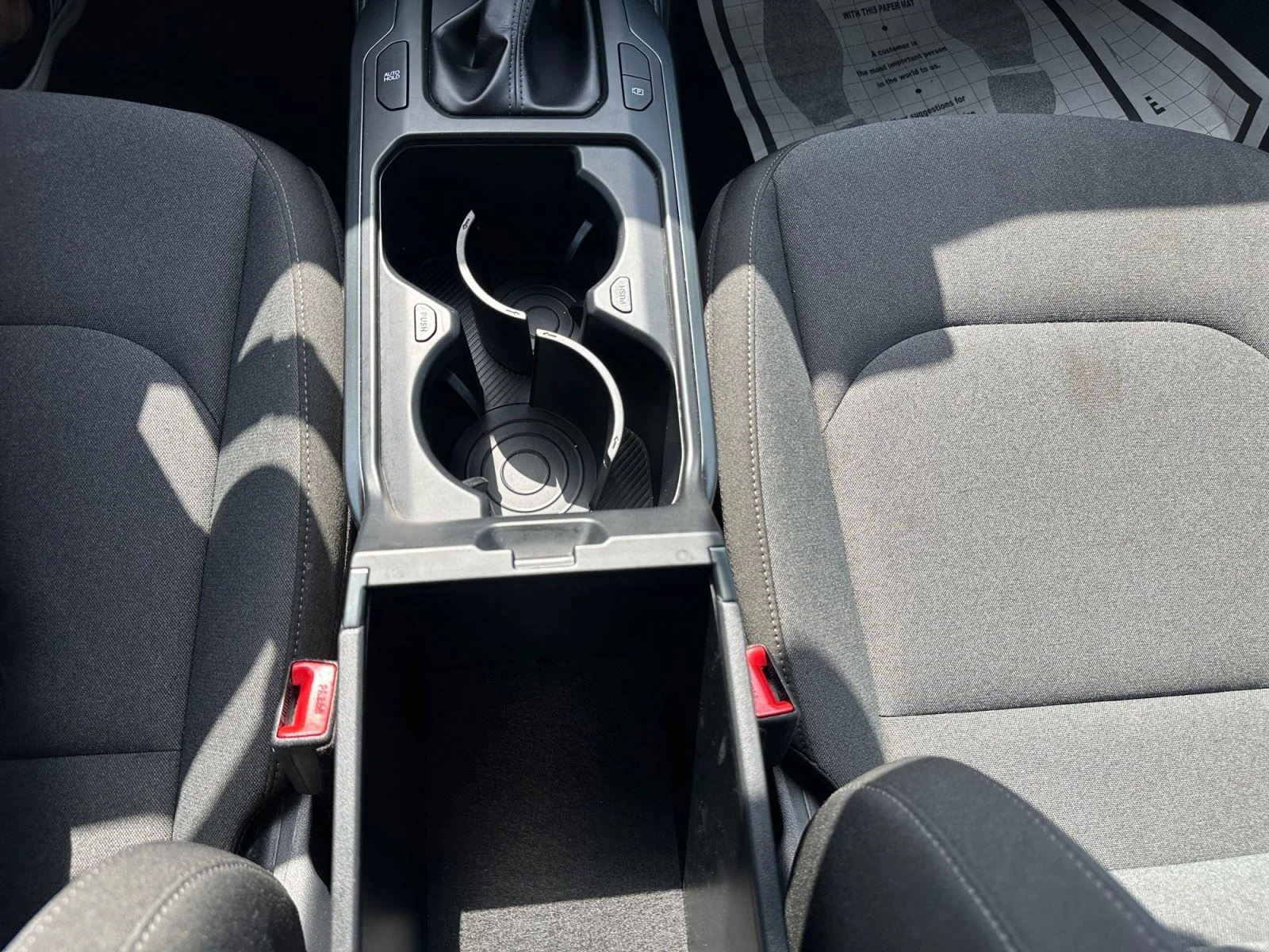 2025 Kia K4 LXS - Photo 24