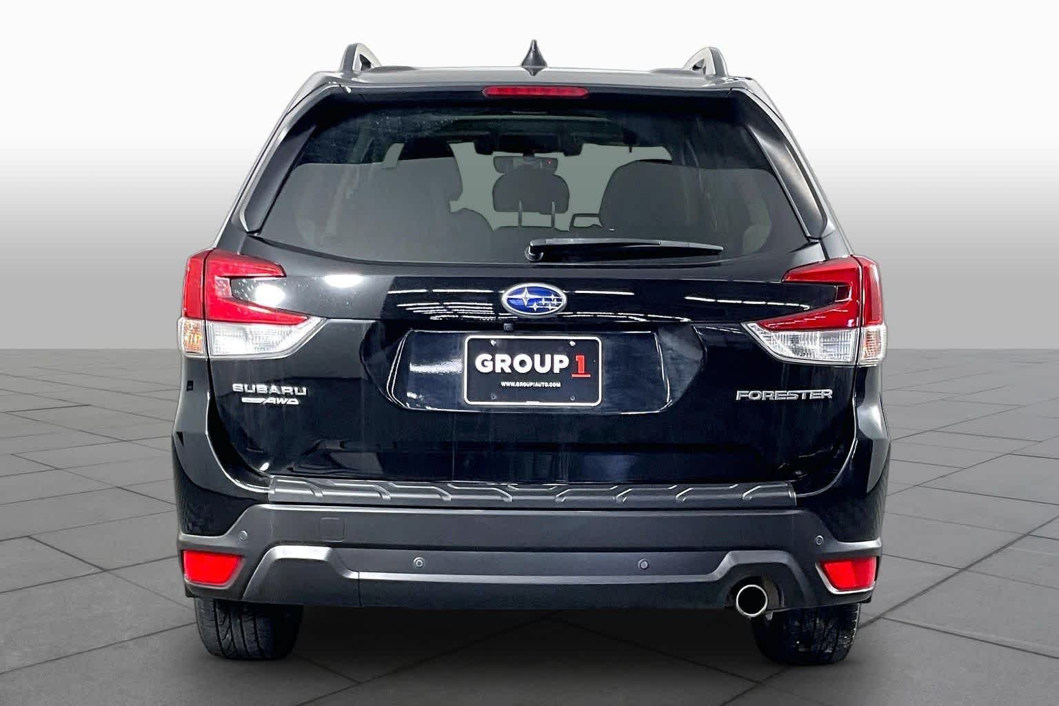 Used 2019 Crystal Black Silica Subaru Limited image 5