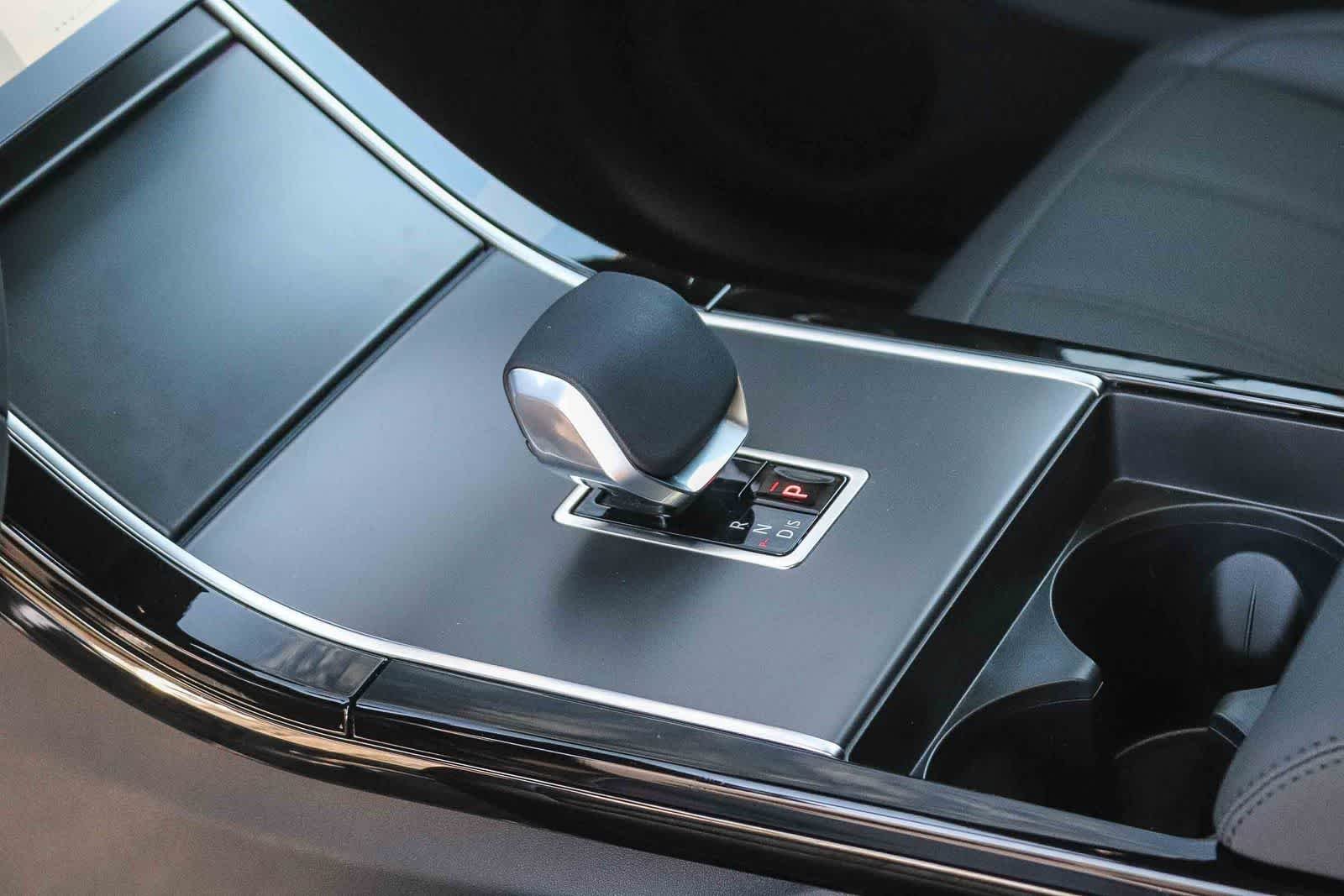 New 2026 Santorini Black Land Rover Core S image 19