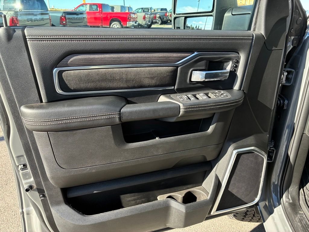 New 2026 Ceramic Gray Clear-Coat Exterior Paint RAM Laramie image 15