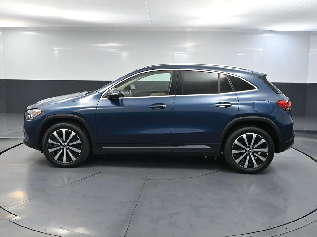 Used 2022 Blue Mercedes-Benz GLA 250 image 6