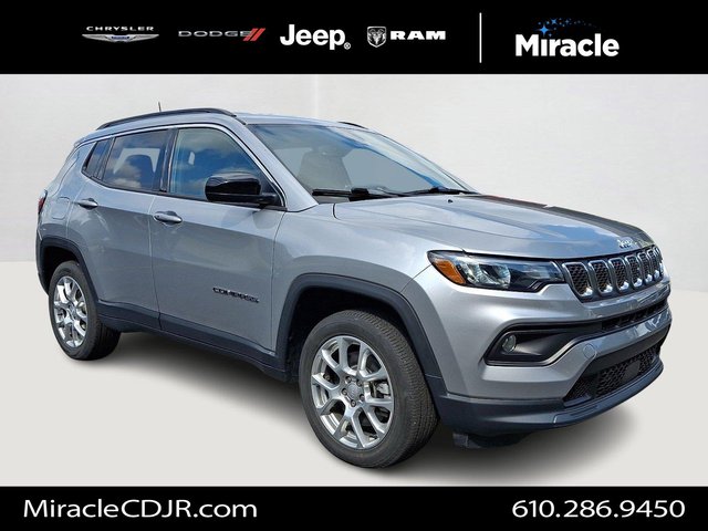 2023 Jeep Compass Latitude Lux