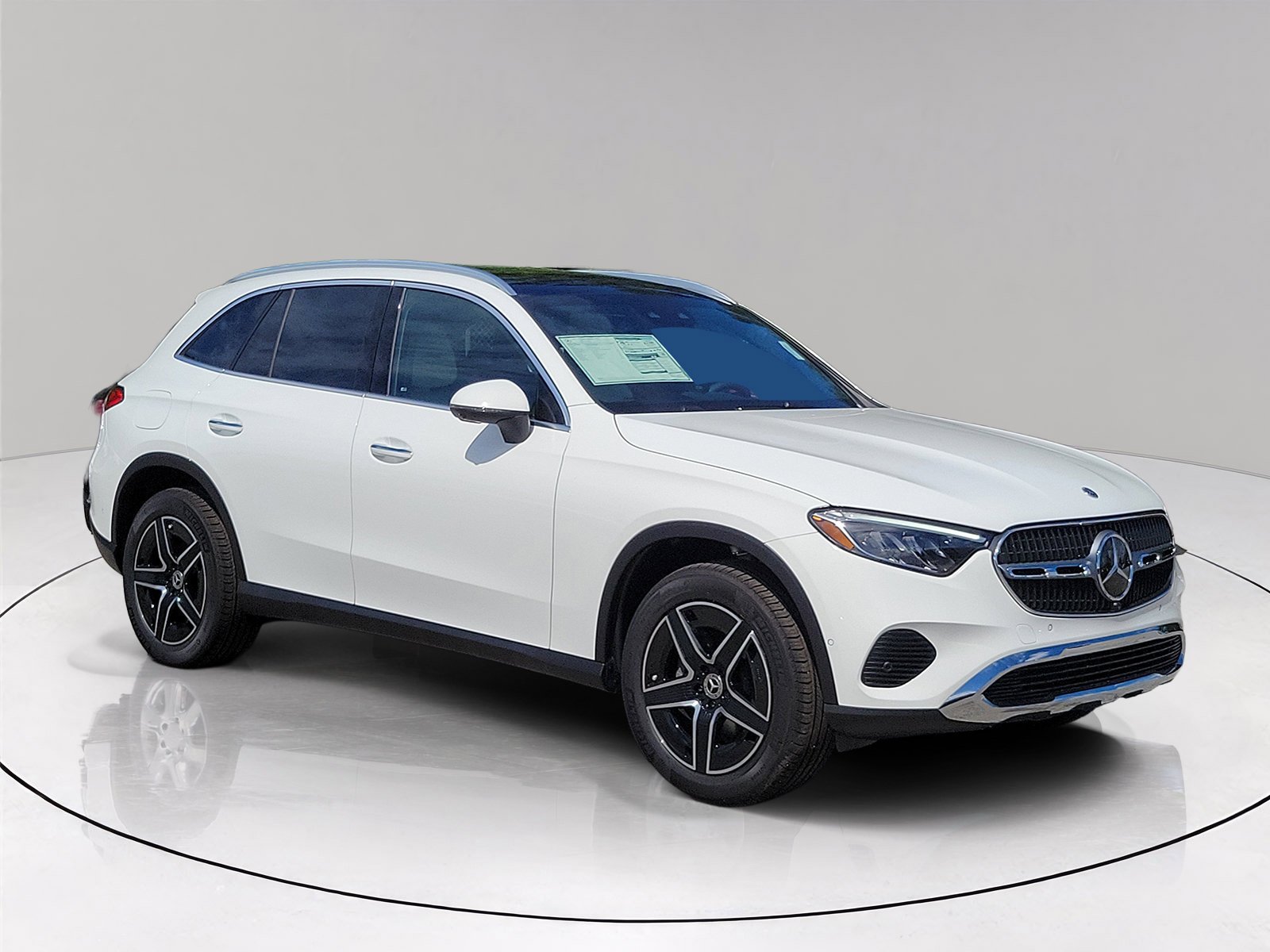New 2027 Polar White Mercedes-Benz GLC 300 image 1