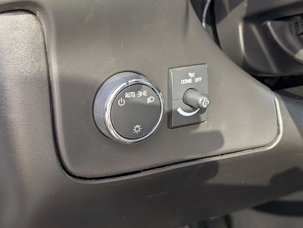 Used 2020 White GMC Work Van image 11