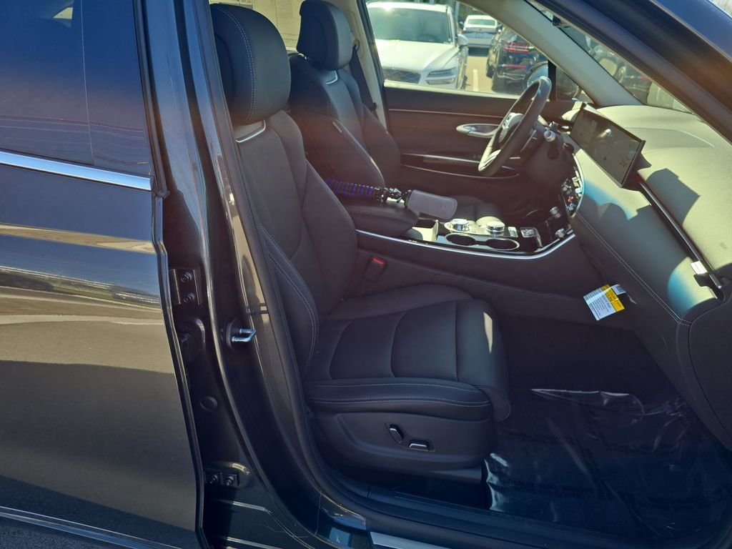 2026 GENESIS GV70 Standard - Photo 24