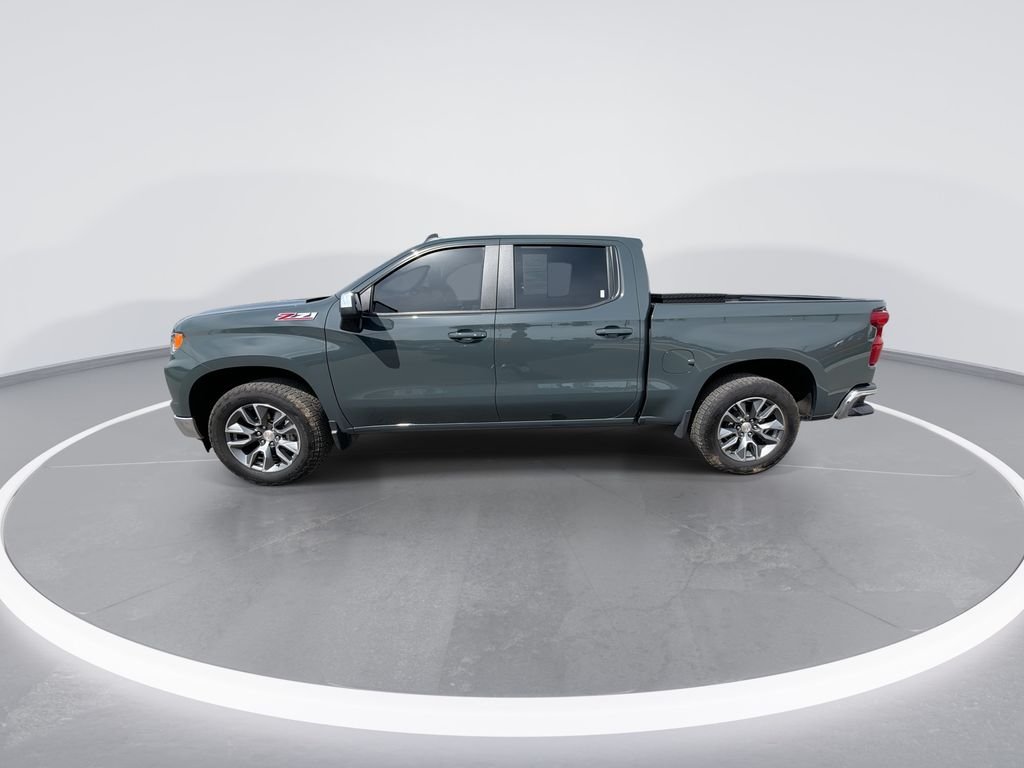 Used 2026 Gray Chevrolet LT image 5