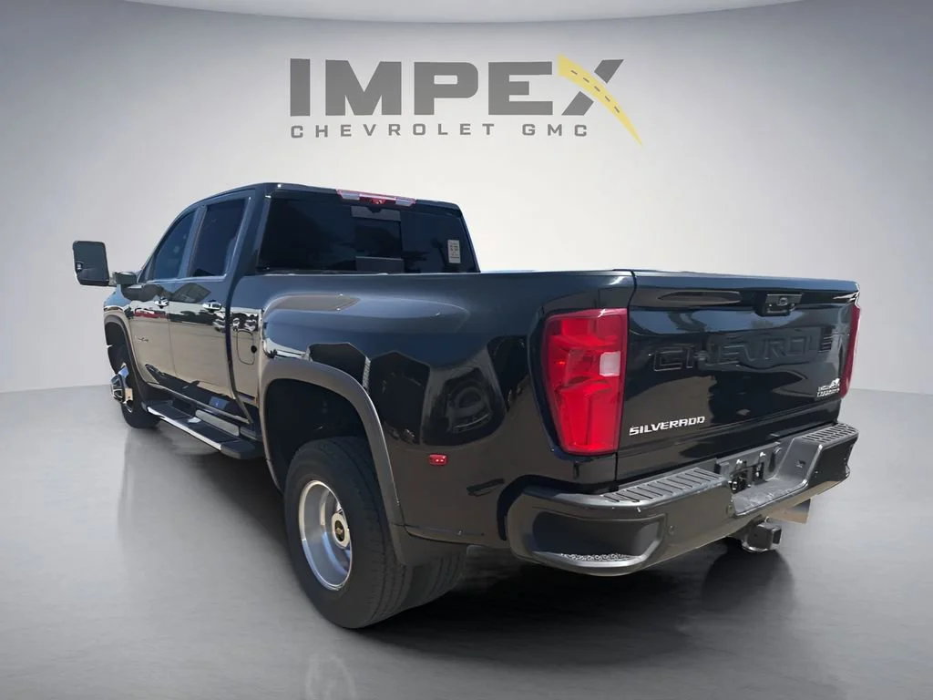Used 2023 Black Chevrolet High Country DRW image 2