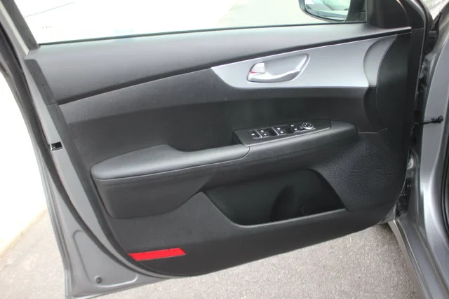 Used 2024 Gray Kia LXS image 18