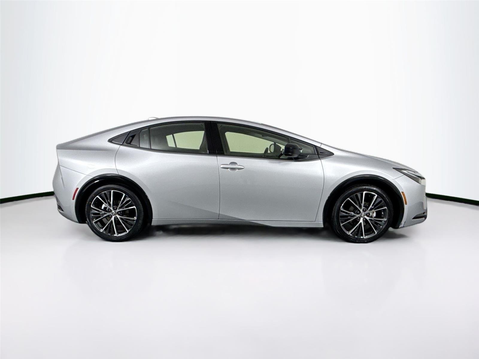 Certified Used 2025 Cutting Edge Toyota XLE image 11