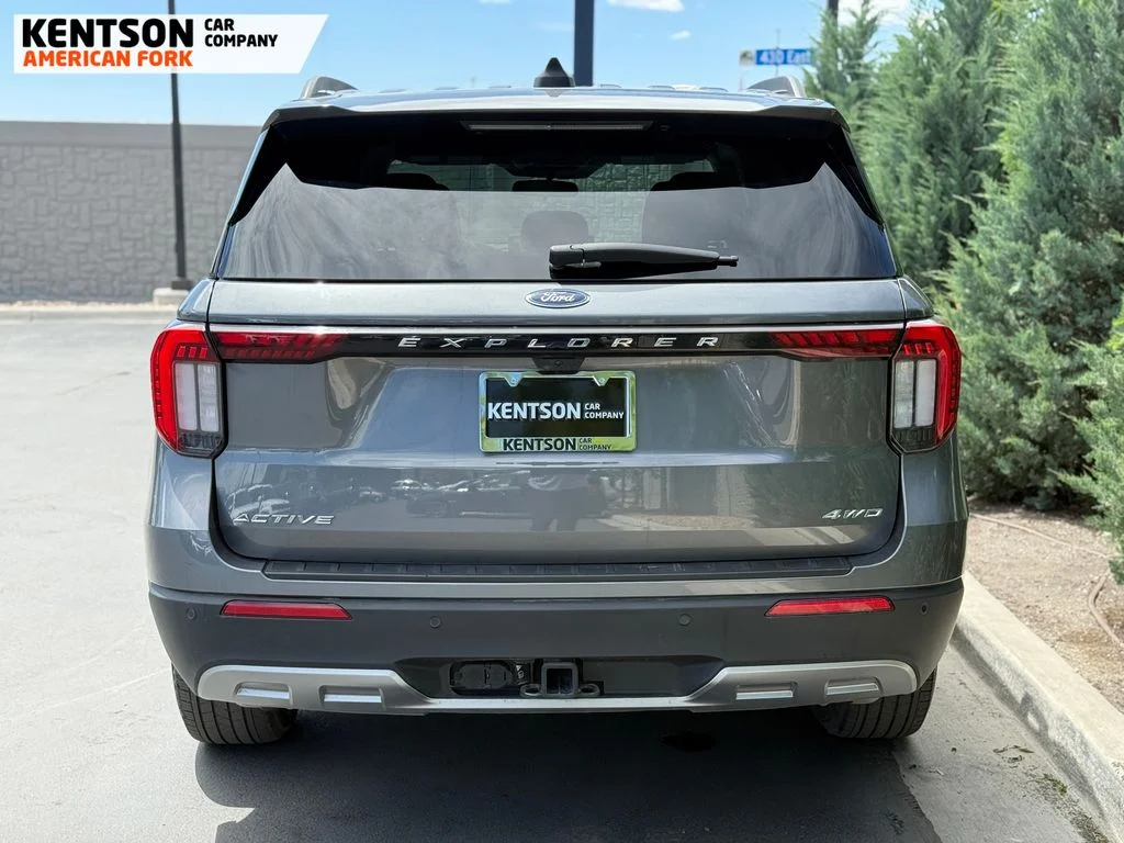 Used 2025 Gray Ford Active image 5