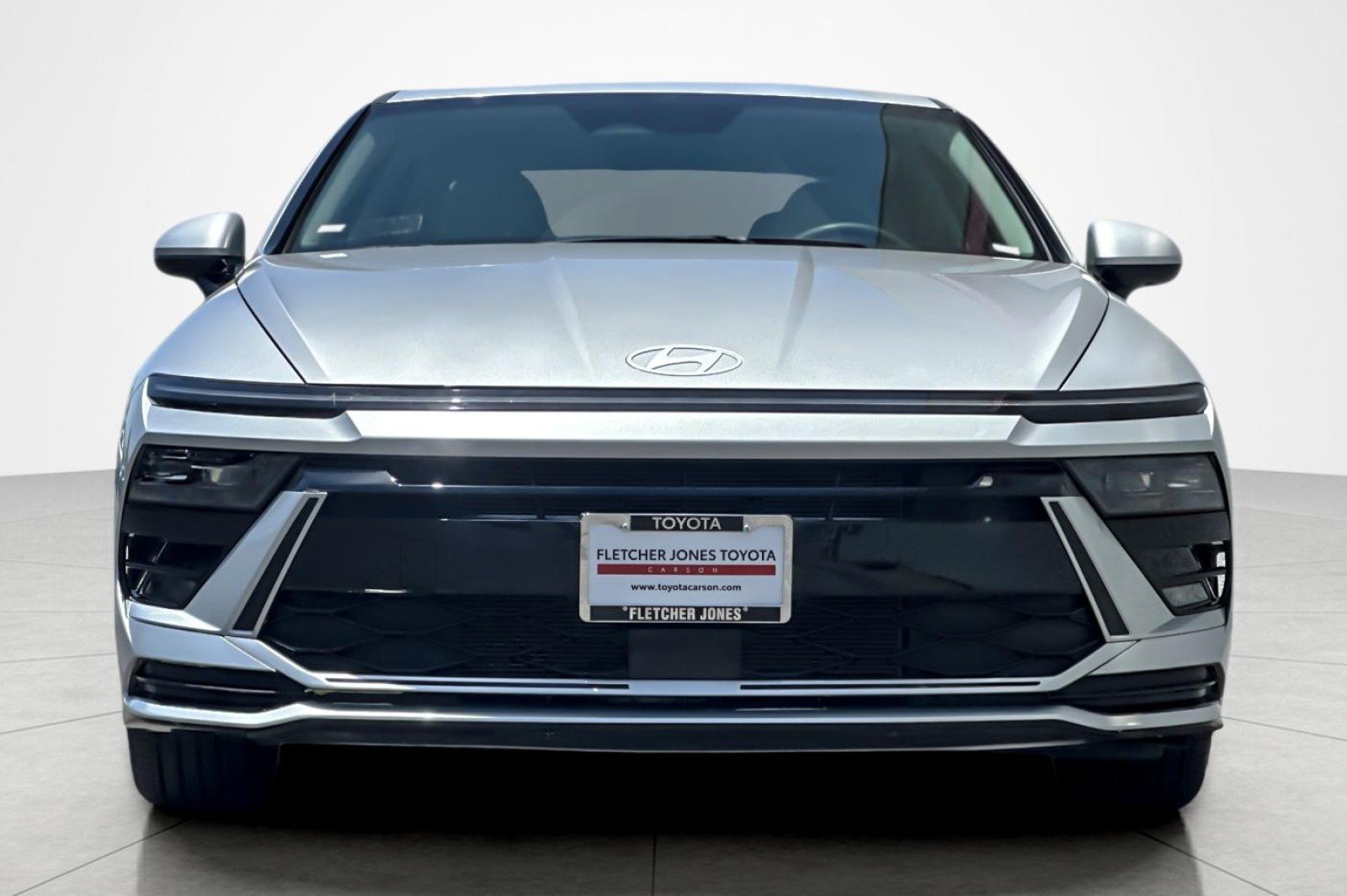 Used 2024 SILVER Hyundai SEL image 8