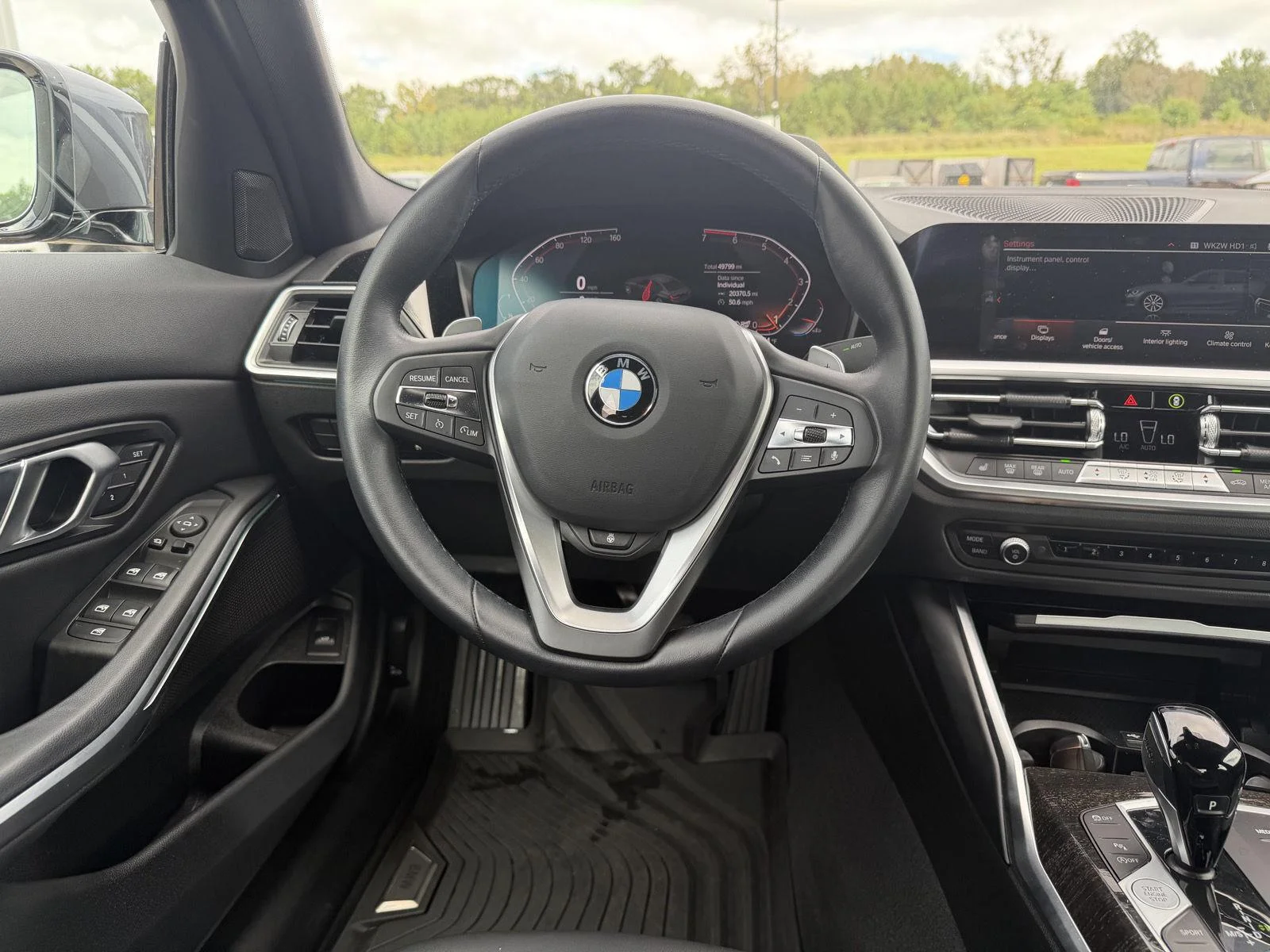 Used 2022 Mineral Grey Metallic BMW 330i xDrive image 8