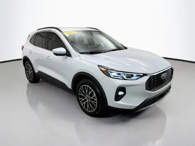2025 Ford Escape Plug-in hybrid