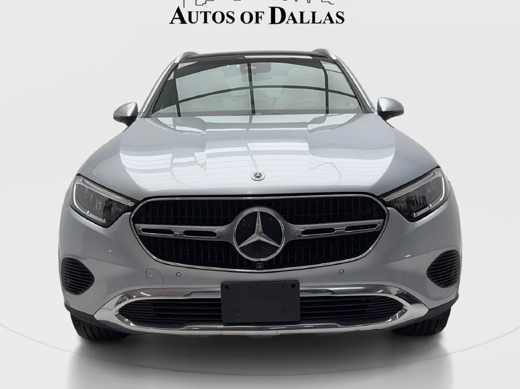 Used 2023 Silver Mercedes-Benz GLC 300 image 4