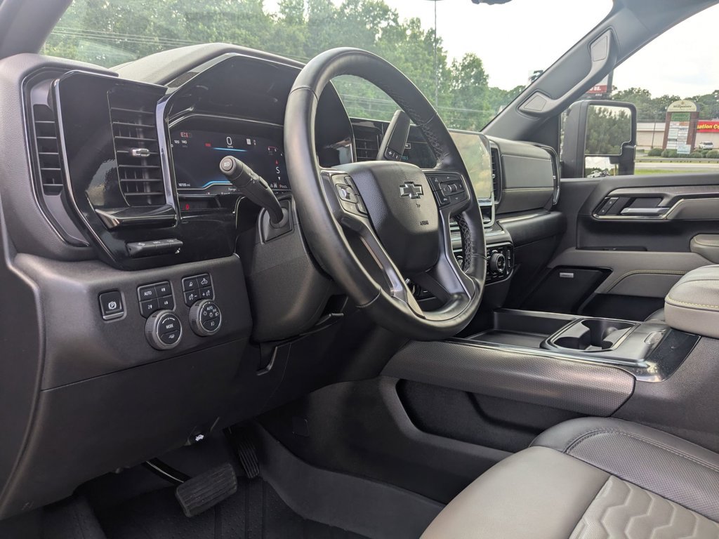 Used 2025 Black Chevrolet ZR2 image 14