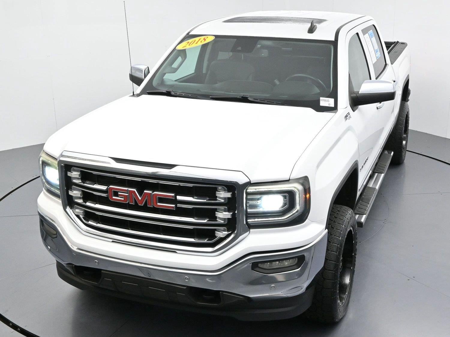 Used 2018 Summit White GMC SLT image 38