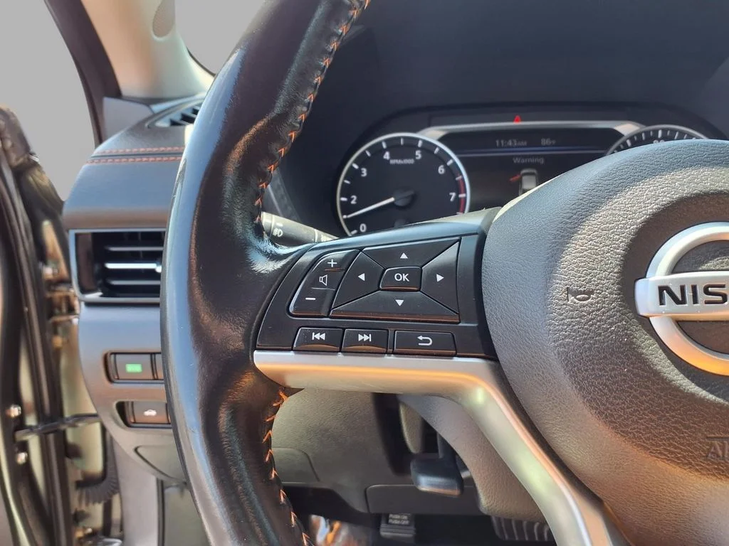 Used 2022 Gray Nissan SR image 10