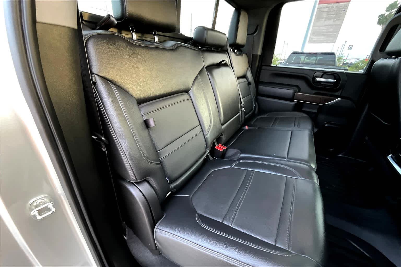 Used 2022 Quicksilver Metallic GMC Denali image 19
