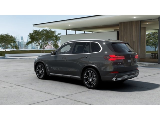 New 2026 Dravit Grey Metallic BMW sDrive40i image 2