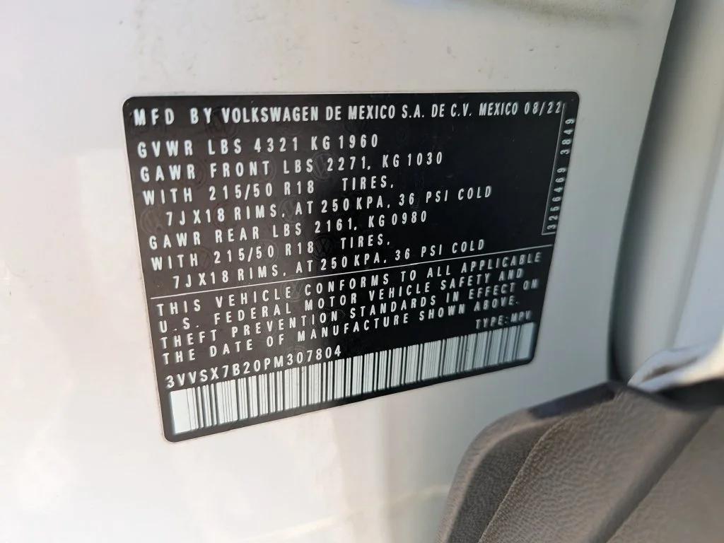 Certified Used 2023 White Volkswagen 1.5T SE image 34