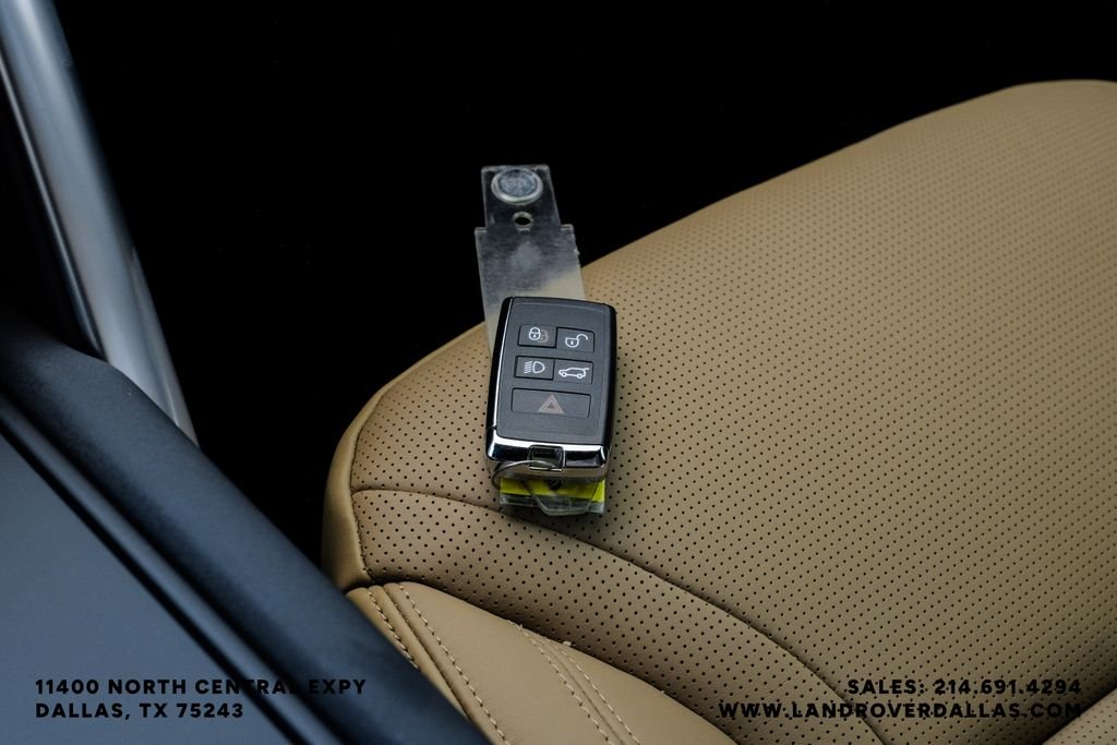 2026 Land Rover Discovery Gemini Edition - Photo 69