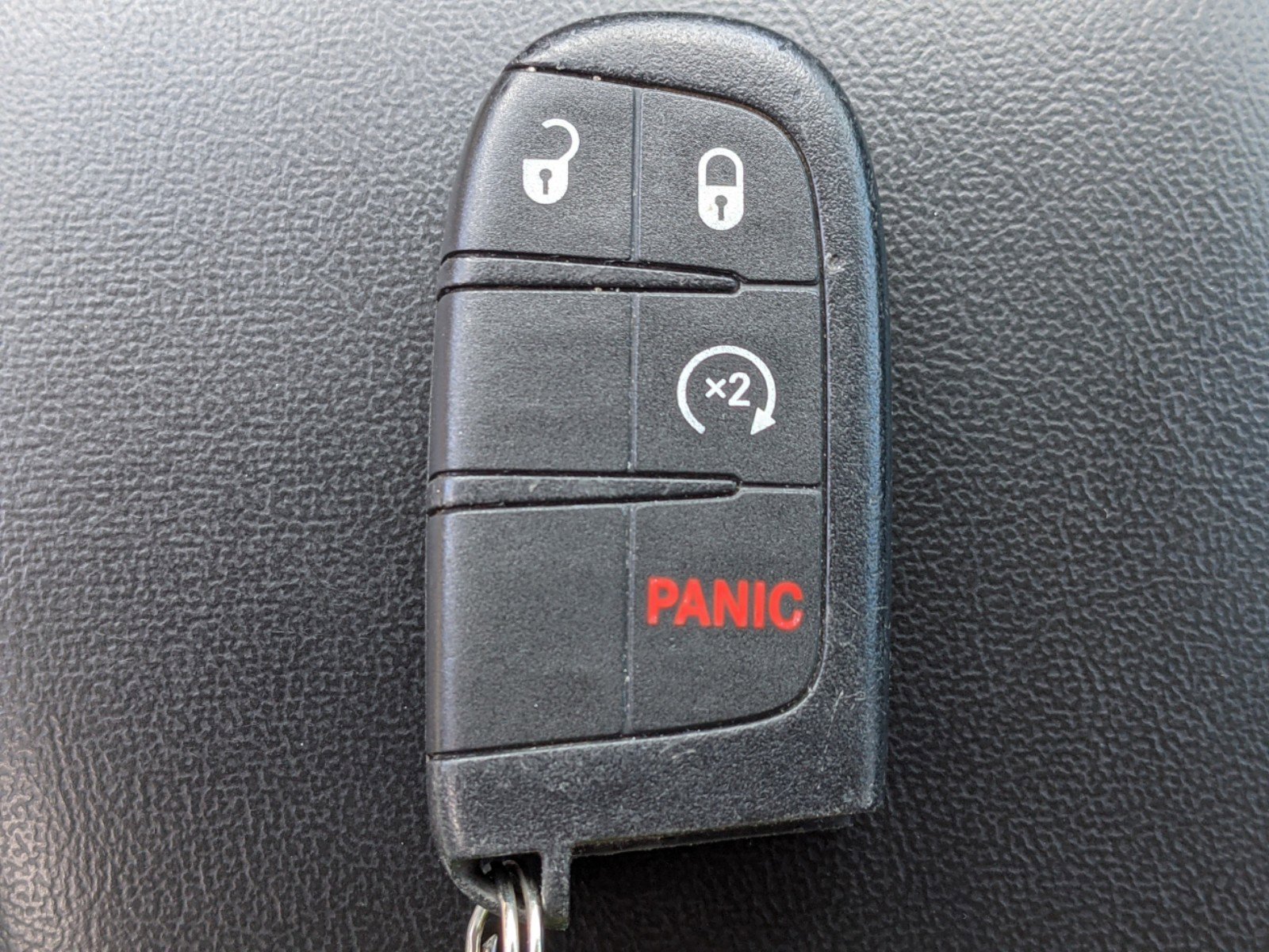 Used 2015 Pitch Black Clearcoat Dodge Crossroad image 25