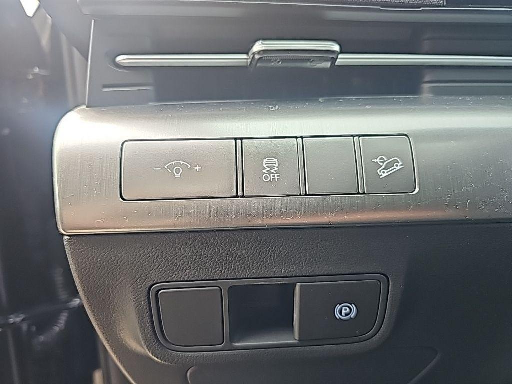 New 2026 Black Hyundai SEL Premium AWD image 14