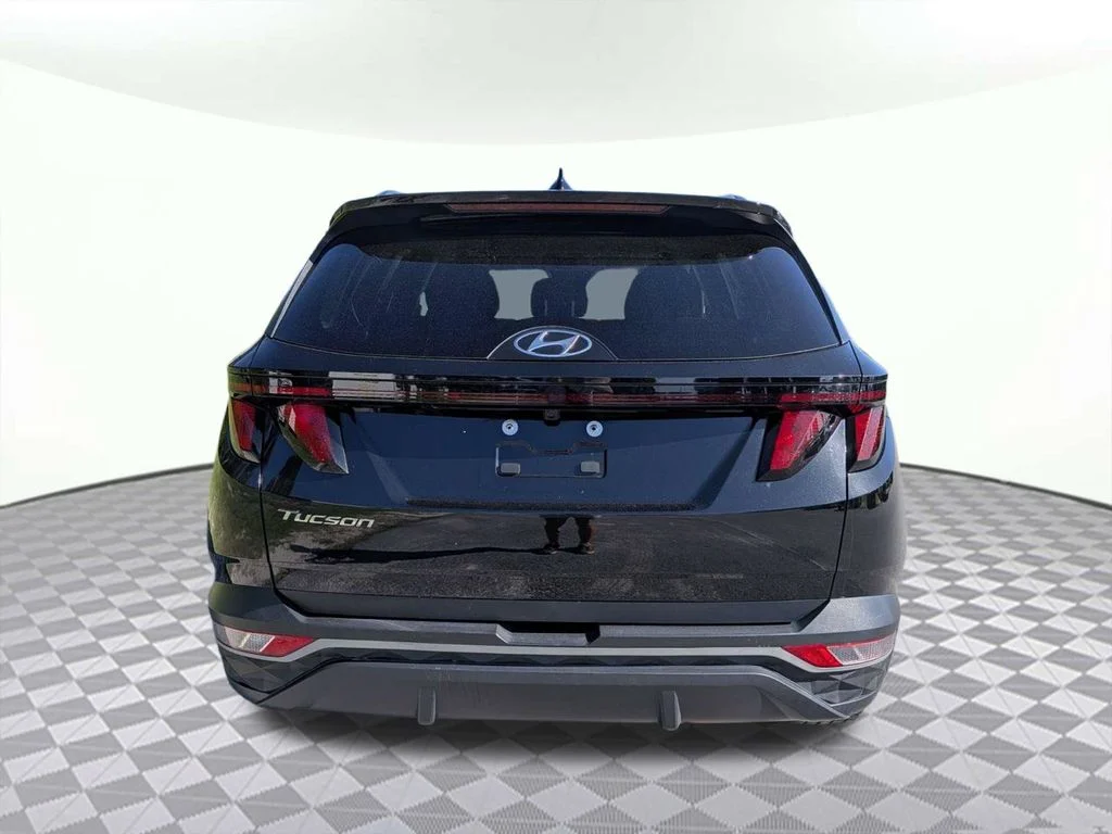 Used 2024 Black Hyundai SEL image 4