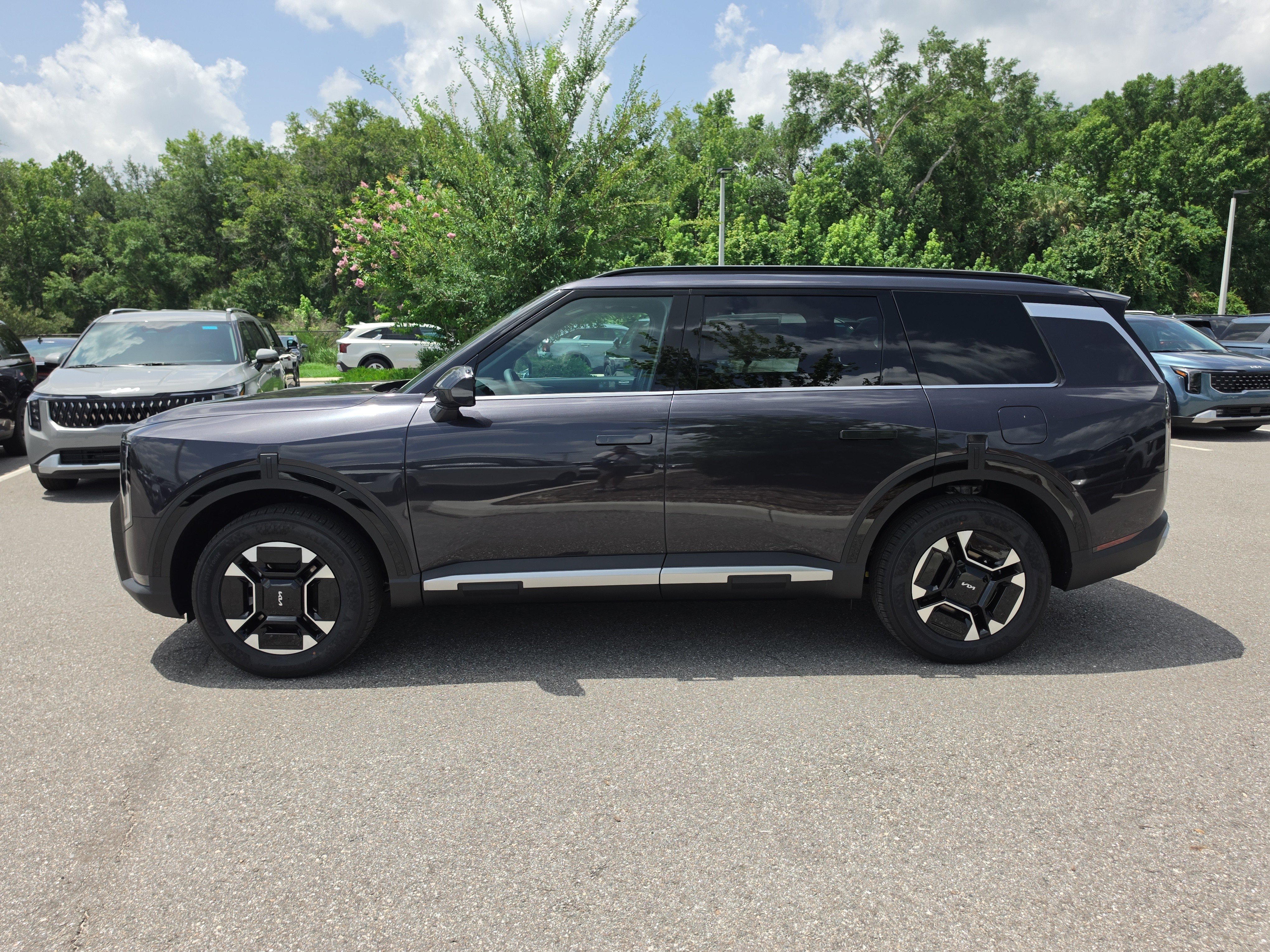 New 2027 Panthera Metal Kia EX image 5