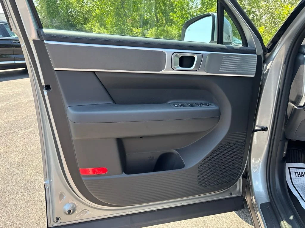 New 2026 Silver Hyundai SE image 12