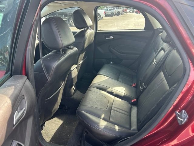 Used 2013 Red Ford SE image 18