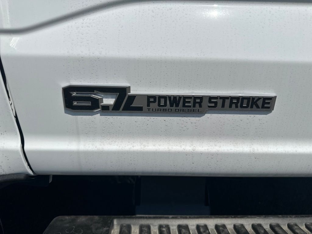 2025 Ford F-550 Super Duty Chassis Cab XL - Photo 11
