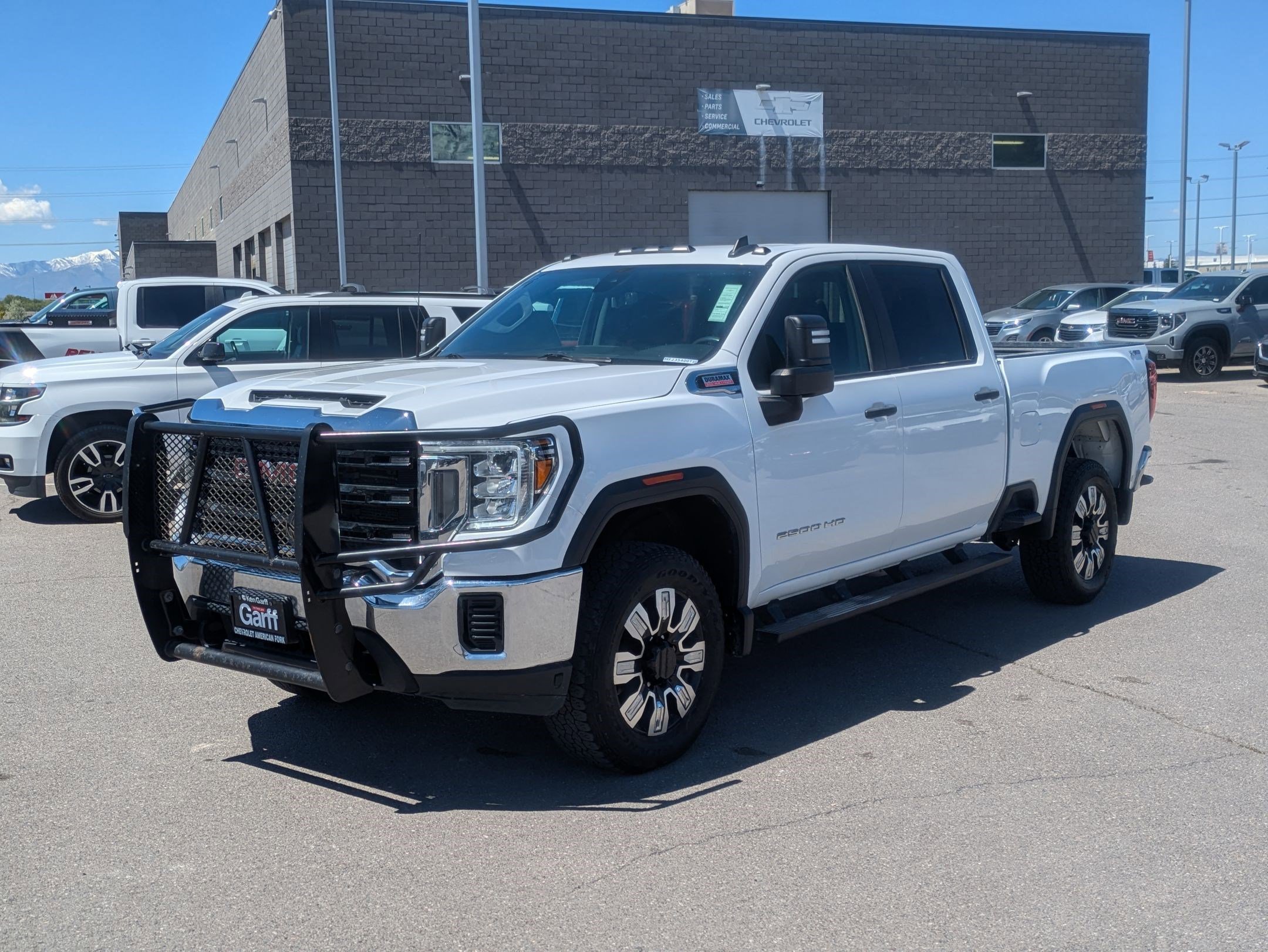 Used 2021 Summit White GMC Base image 8