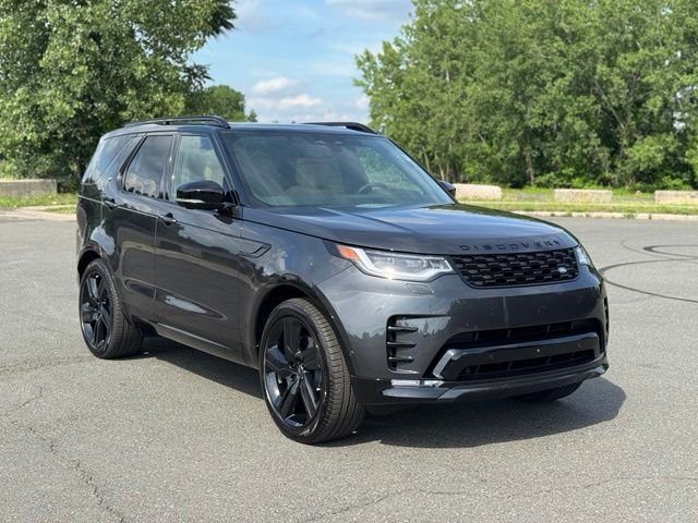 New 2026 Carpathian Grey Land Rover Dynamic SE image 7
