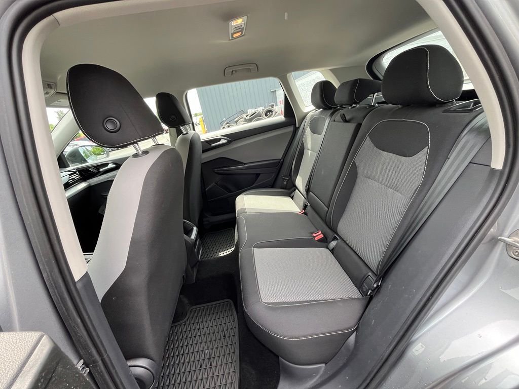 Used 2023 Silver Volkswagen 1.5T S image 26