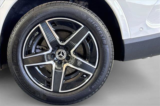New 2026 Polar White Mercedes-Benz GLC 300 image 57