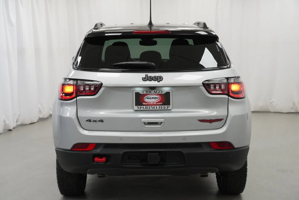 Certified Used 2025 Silver Jeep Trailhawk image 21