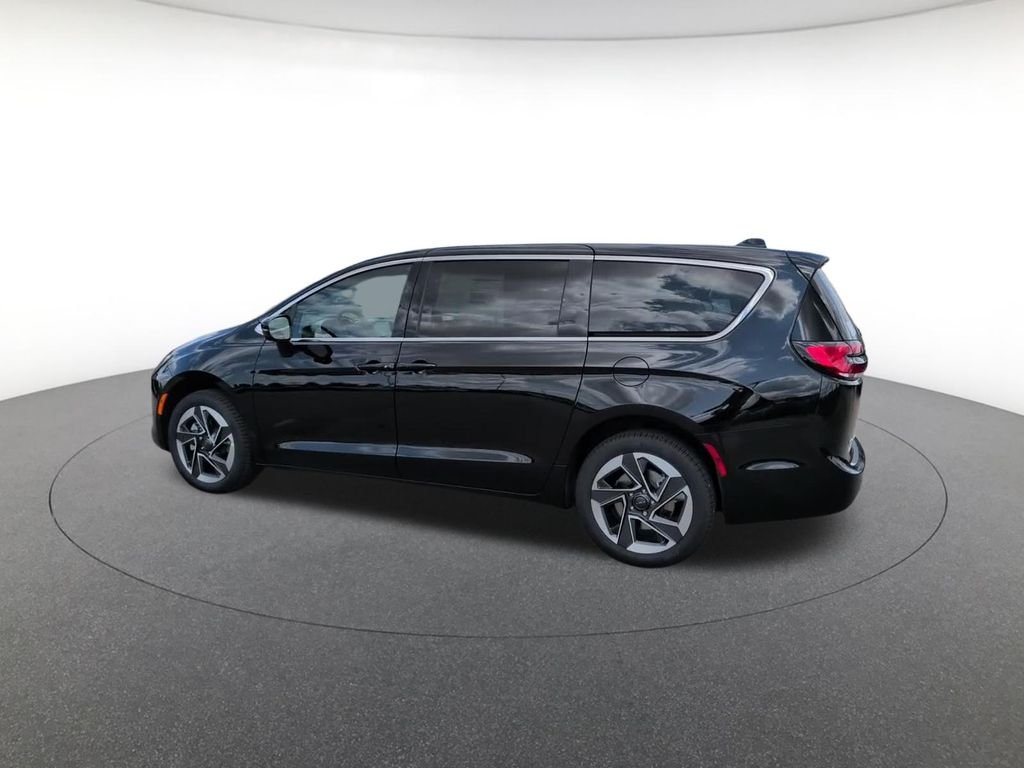 New 2027 Black Chrysler Limited image 8