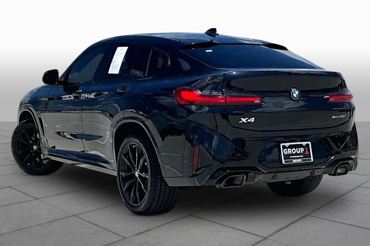 Used 2024 Black Sapphire Metallic BMW xDrive30i image 11