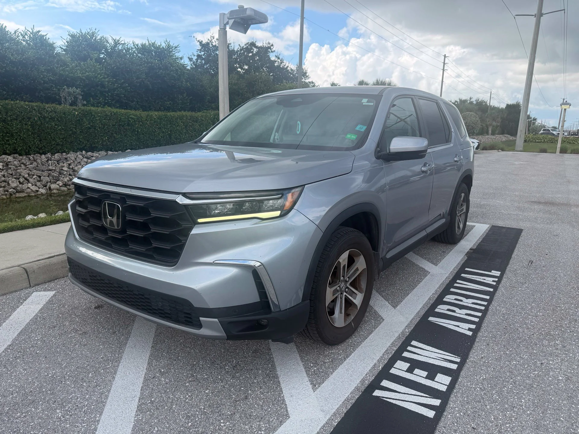Certified Used 2024 Lunar Silver Metallic Honda EX-L image 1