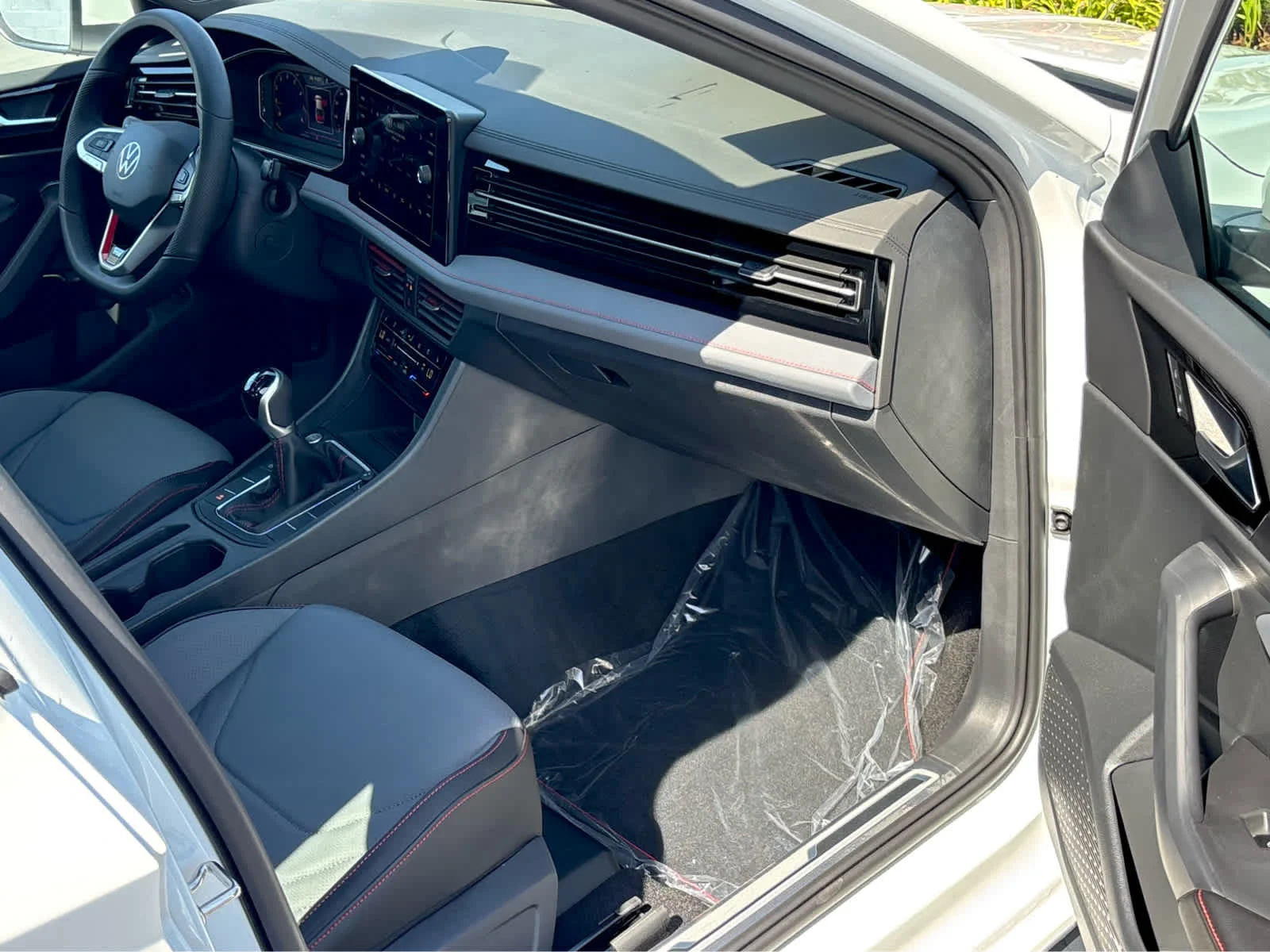 New 2026 PURE WHITE Volkswagen Autobahn image 24