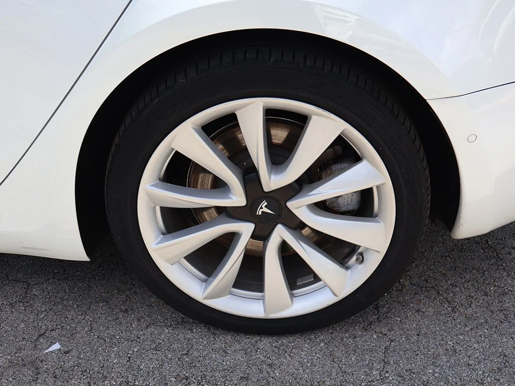 Used 2020 White Tesla Long Range image 22