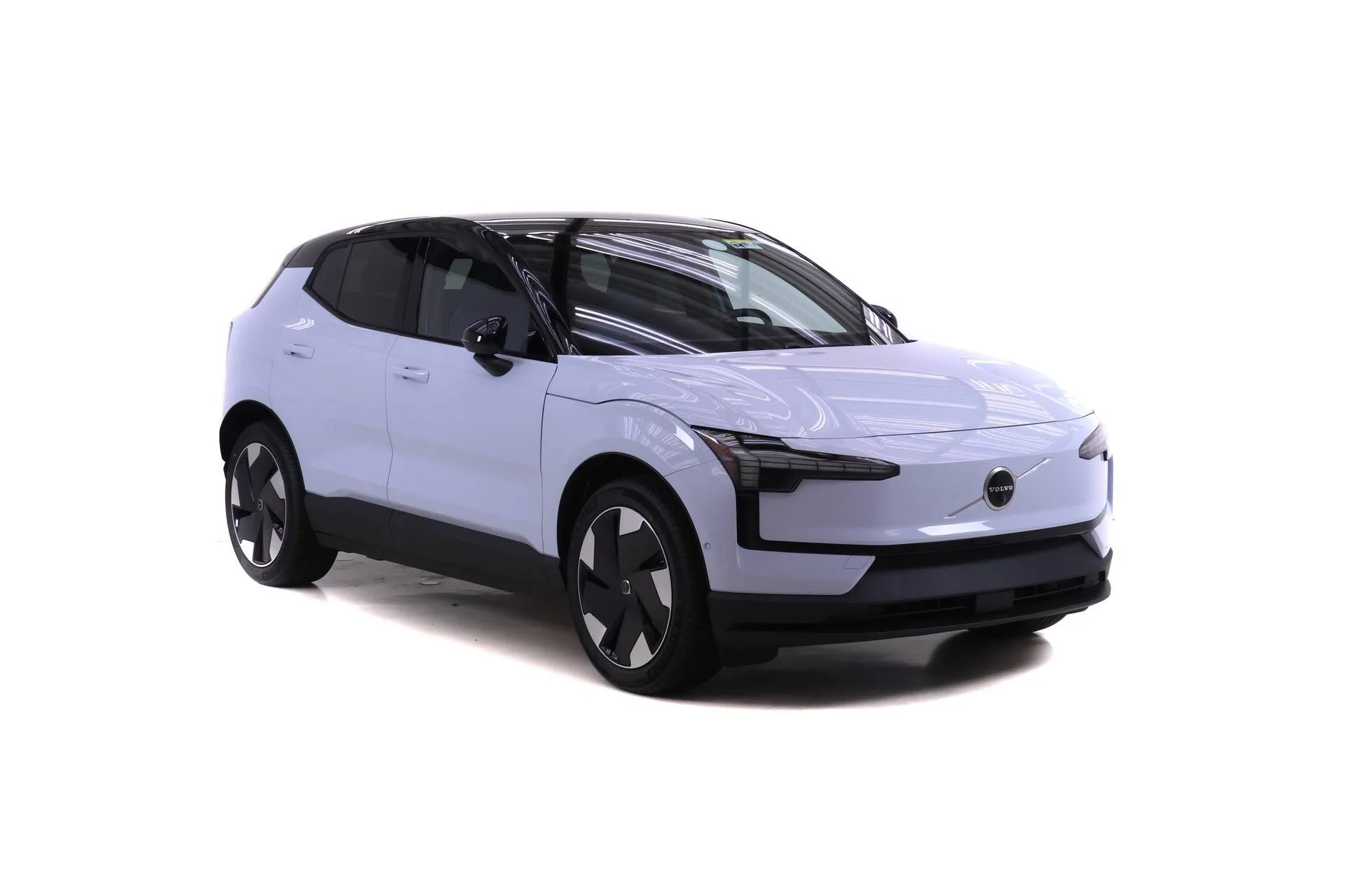 New 2026 White Volvo Twin Motor Performance Ultra image 2
