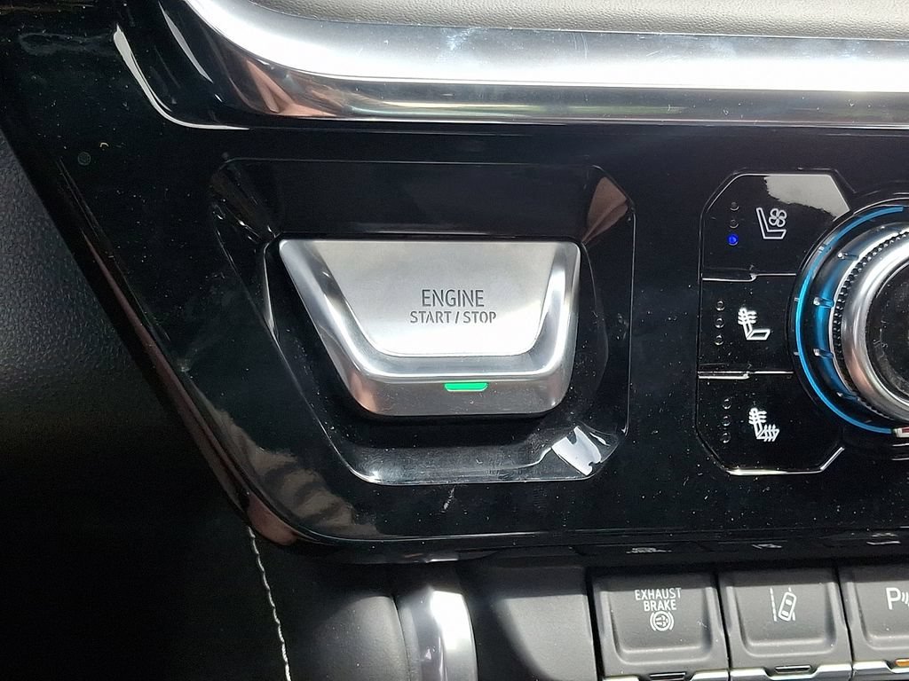 Certified Used 2025 Summit White GMC Denali Ultimate image 27